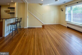 2913 Mosby St in Alexandria, VA - Building Photo - Building Photo