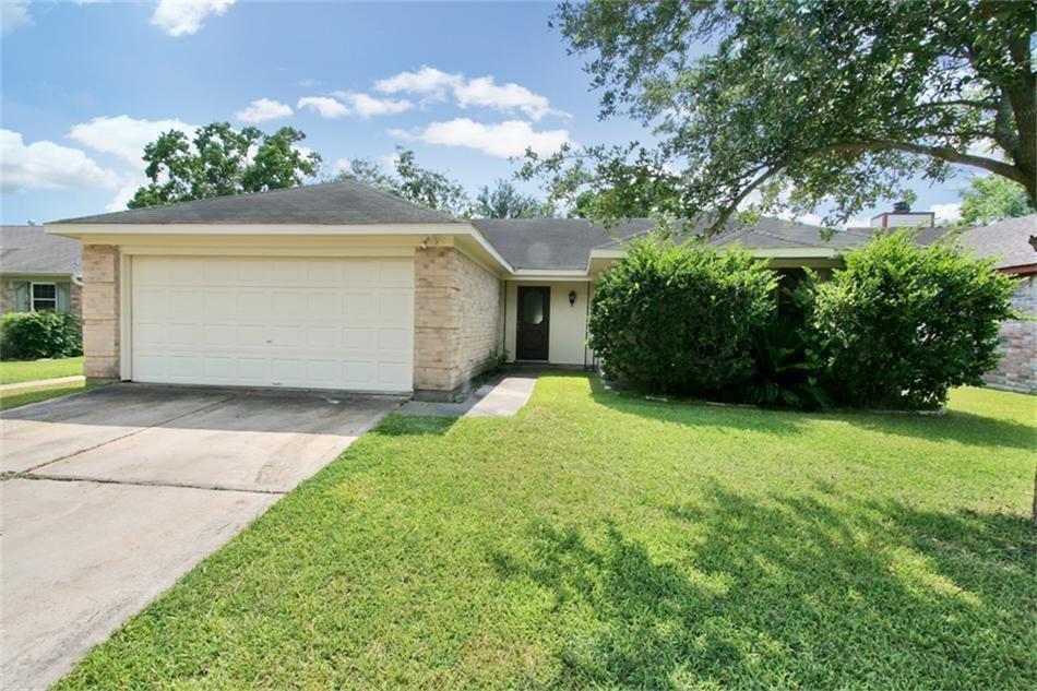 2602 Lively Ln in Sugar Land, TX - Building Photo