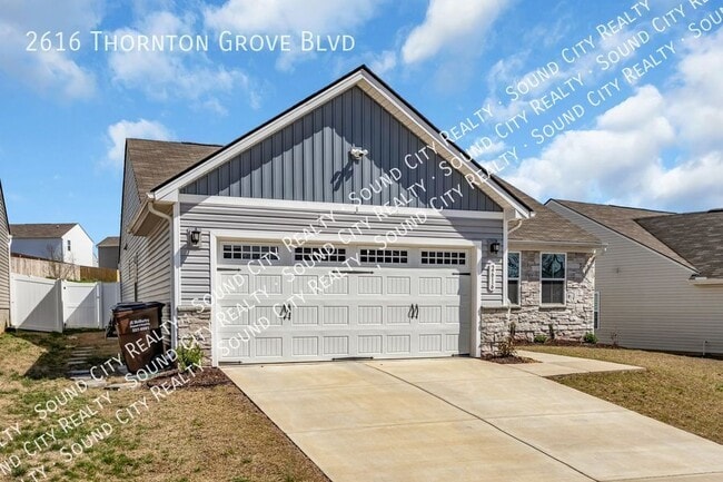 2616 Thornton Grove Blvd in Nashville, TN - Foto de edificio - Building Photo