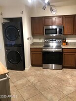 9430 E Mission Ln in Scottsdale, AZ - Building Photo