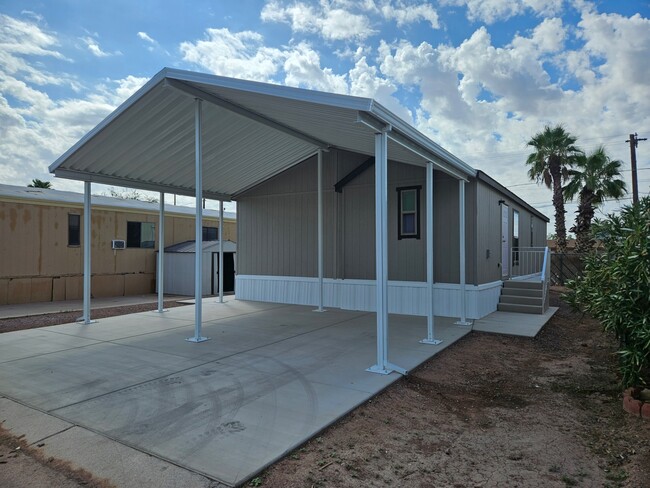 1409 N French St in Casa Grande, AZ - Building Photo - Building Photo