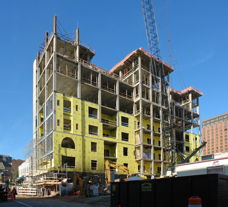 One Park Vista in Winston-Salem, NC - Building Photo