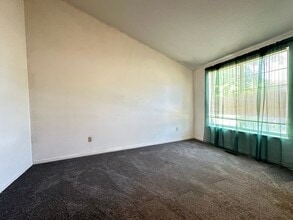 1034 3350 N in Layton, UT - Building Photo - Building Photo