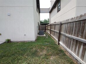 1226 Upas Dr in Edinburg, TX - Building Photo - Building Photo