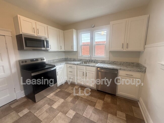 property at 2914 Virginia Ave