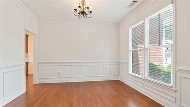 6121 Stillwater Trail in Flowery Branch, GA - Building Photo - Building Photo