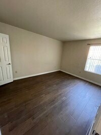 2606 S Durango Dr - 24