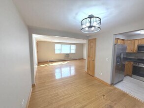 8734 W Summerdale Ave in Chicago, IL - Building Photo - Building Photo