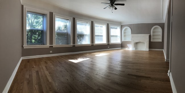 6441 N Francisco Ave, Unit 2