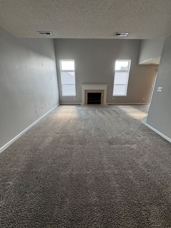 15435 Dry Creek Rd in Noblesville, IN - Building Photo - Building Photo