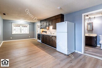 340 N Wayne St in Waterloo, IN - Building Photo - Building Photo