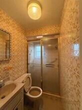 536 E 27th St in Hialeah, FL - Foto de edificio - Building Photo