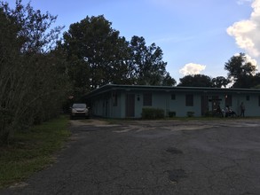 1308 E Duval St in Lake City, FL - Foto de edificio - Building Photo