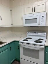 6335 E 31st Ave in Anchorage, AK - Building Photo - Building Photo