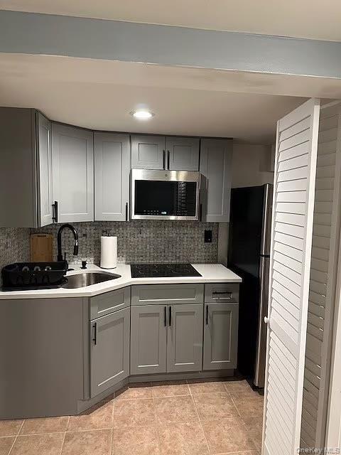 887 Pine St in Brooklyn, NY - Building Photo - Building Photo