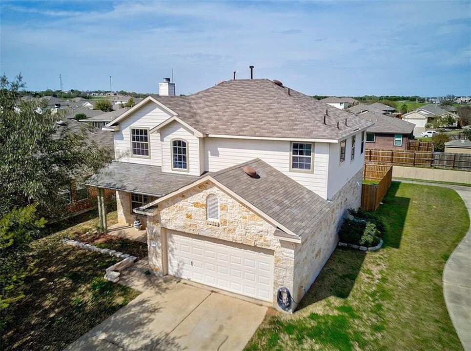 101 Javelina Trail in Bastrop, TX - Building Photo
