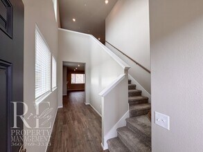 1039 Baker Hts Lp in Bremerton, WA - Building Photo - Building Photo