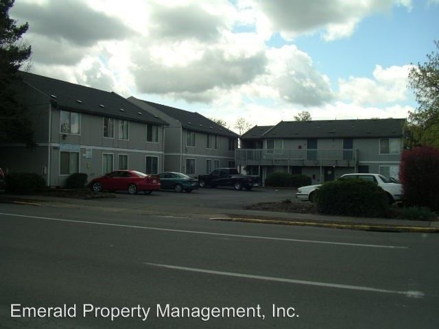 188 Pioneer Pkwy W in Springfield, OR - Building Photo