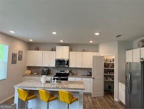 7114 Timberland Trl in Lithonia, GA - Building Photo - Building Photo