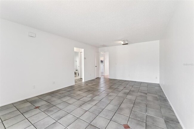 8137 Parrot Dr in Orlando, FL - Building Photo - Building Photo