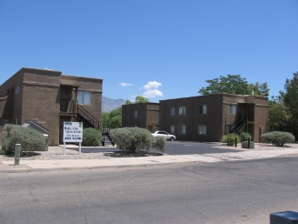 Dulce Vida Apartments in Tucson, AZ - Building Photo - Building Photo