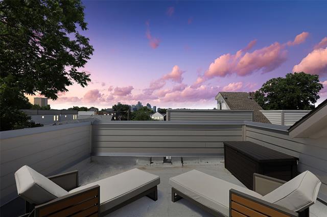 1904 Landon Ln in Dallas, TX - Building Photo