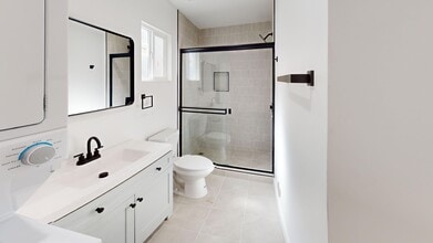 BEAUTIFUL 1 BED 1 BATH in Los Angeles, CA - Foto de edificio - Interior Photo