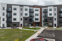 The Regent & The Oxford in Wauwatosa, WI - Building Photo - Building Photo