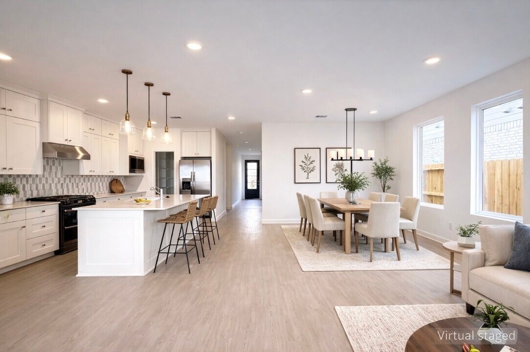 31906 Blossom Ln in Fulshear, TX - Building Photo