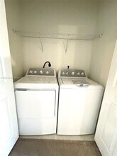 4227 NW 83rd Ave in Doral, FL - Building Photo - Building Photo