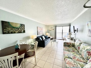 2001 S Ocean Blvd in Myrtle Beach, SC - Building Photo - Building Photo