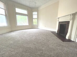 1710-14 Bradford in Milwaukee, WI - Building Photo - Interior Photo