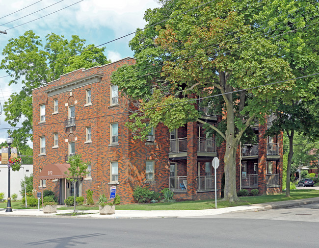 Paisley Gardens in Hamilton, ON - Building Photo - Building Photo