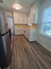 7357 Forest Ave in Whittier, CA - Foto de edificio - Building Photo