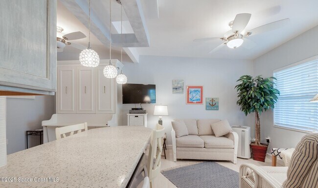 490 S Orlando Ave in Cocoa Beach, FL - Building Photo - Building Photo