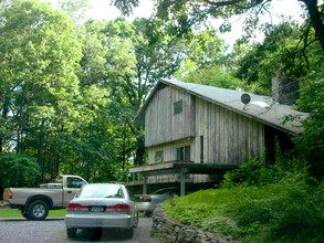 CoveView Garden Apartments in Rhinebeck, NY - Building Photo - Building Photo