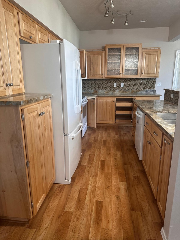 22855 E Country Vista Dr in Liberty Lake, WA - Foto de edificio - Building Photo