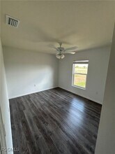 131 Carousel Ave in La Belle, FL - Foto de edificio - Building Photo