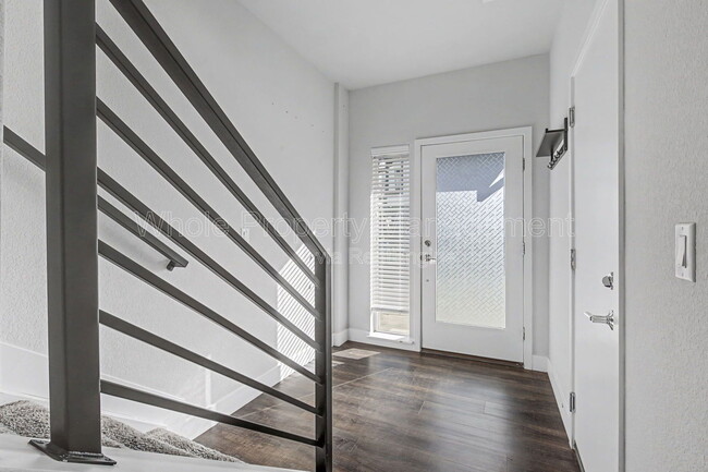 5651 W 11th Pl in Lakewood, CO - Building Photo - Building Photo