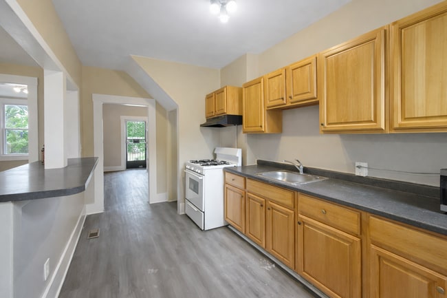 2113 Belair Rd in Baltimore, MD - Building Photo - Building Photo