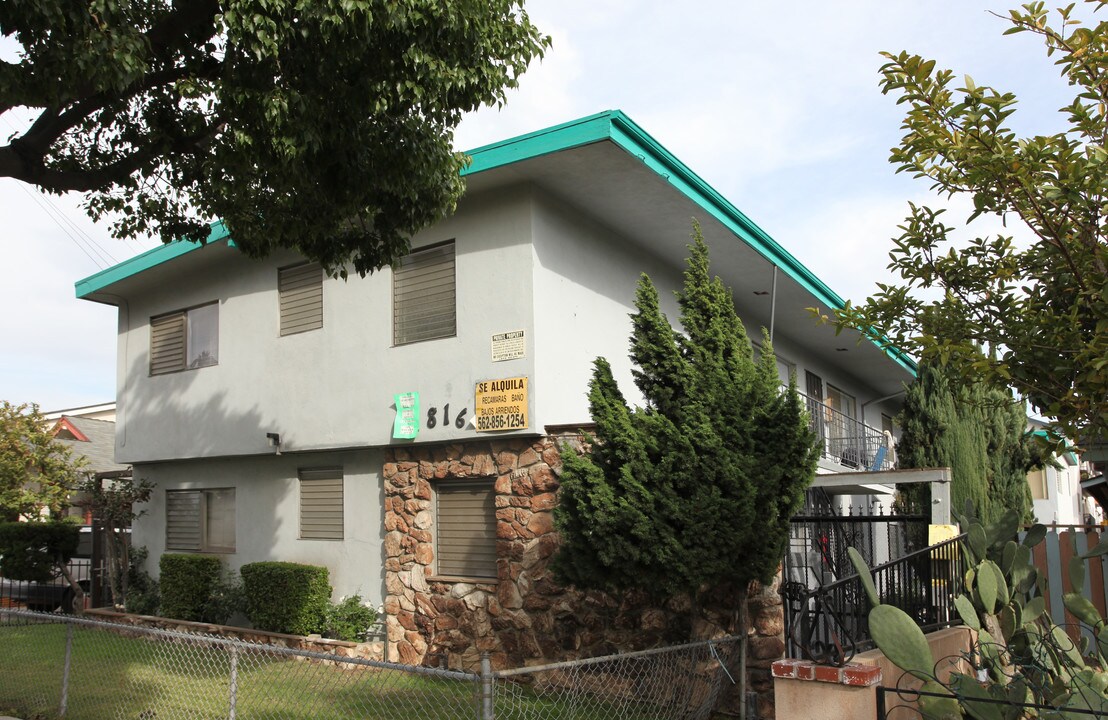 816 Walnut Ave in Long Beach, CA - Building Photo