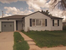 4208 W St Louis St in Rapid City, SD - Building Photo
