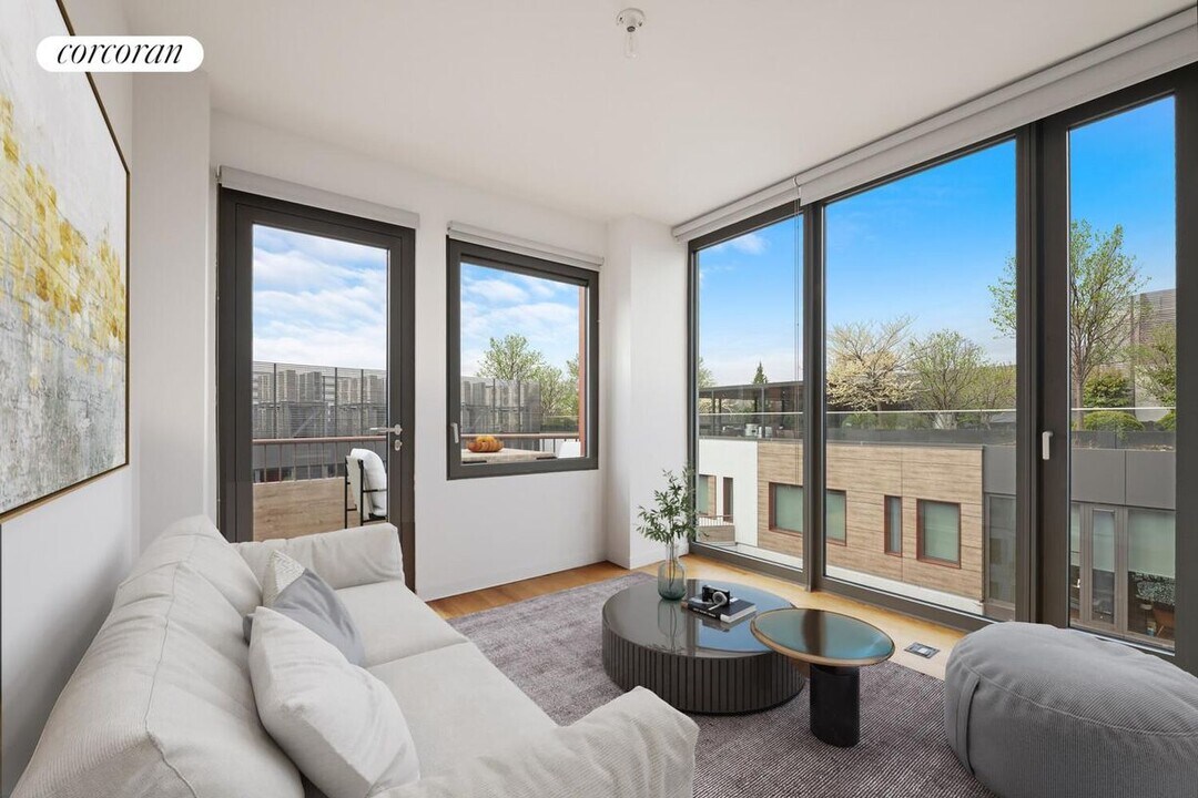 54 Noll St in Brooklyn, NY - Building Photo