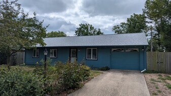 2805 Lawndale Dr in Champaign, IL - Building Photo