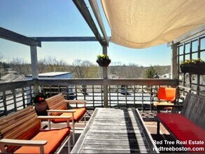 336 Washington St in Brookline, MA - Foto de edificio - Building Photo