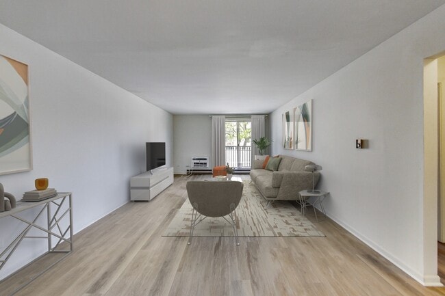 9801 Karlov Ave in Oak Lawn, IL - Building Photo - Building Photo