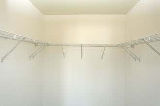 Amber Grove Apartments in Lakewood, NJ - Building Photo - Interior Photo