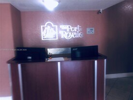 6969 Collins Ave in Miami, FL - Building Photo