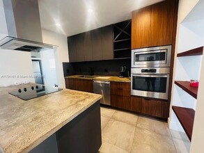 1610 NW 53rd St in Miami, FL - Building Photo - Building Photo