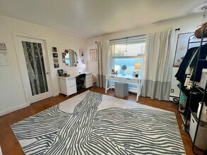 2125 Dahl Ln, Unit 2125 Dahl Lane #3 in Anchorage, AK - Building Photo - Building Photo